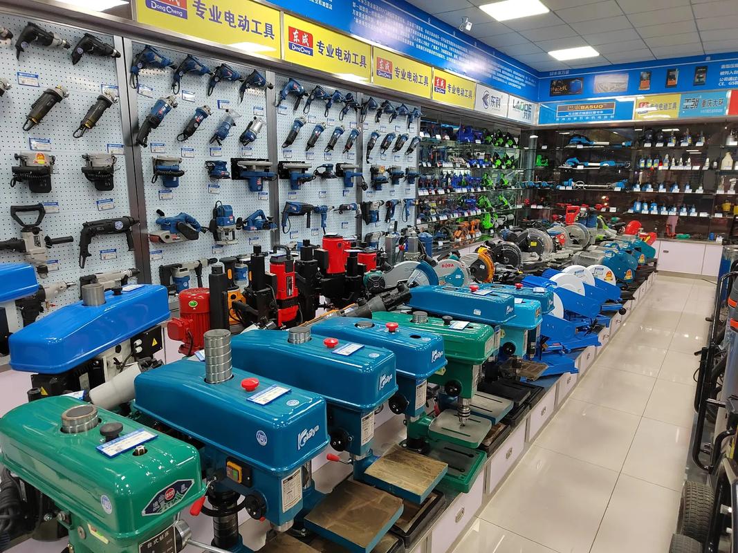 未來萬家五金機電廣西宜州店 全國連鎖，誠信經營，專注氣動與機電